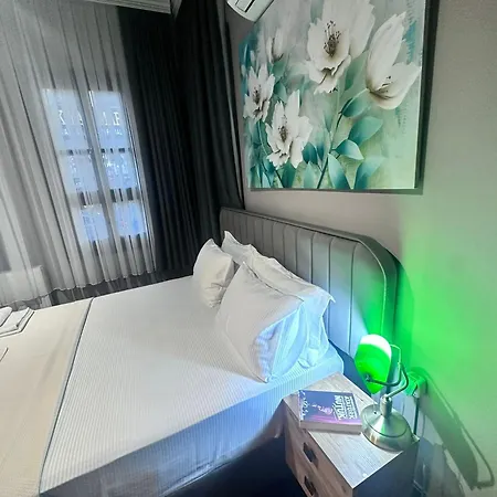 Otel 1881 Ata Konağı *
